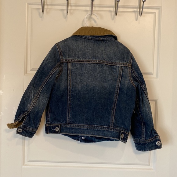 Toddler baby gap jean jacket - Picture 2 of 3